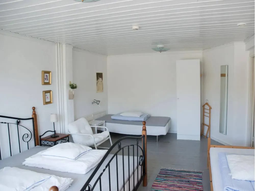 Flerbäddsrum i Heestrand – långtidsboende för företag och anställda i Bohuslän